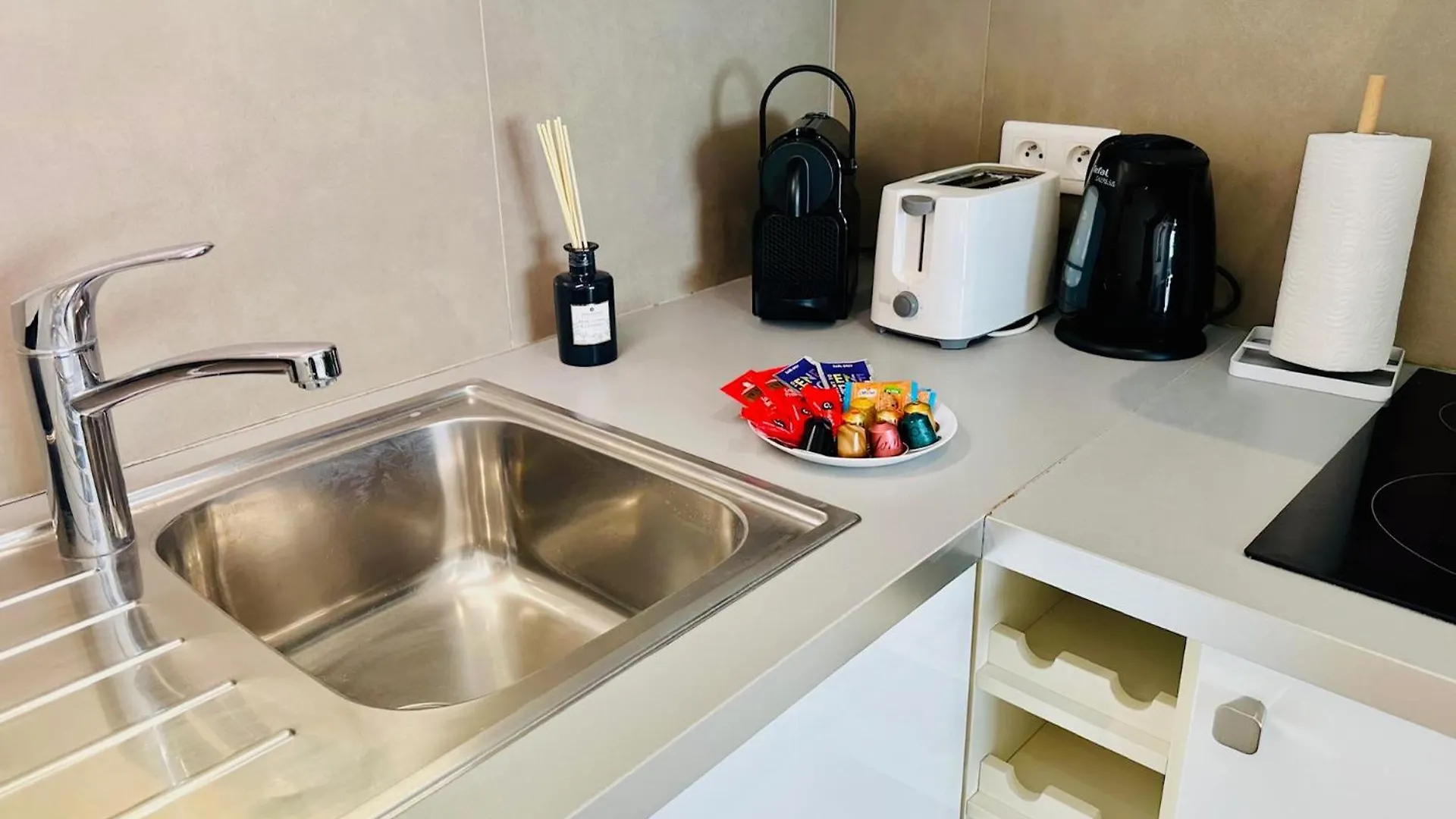 Modern Studio Near The Croisette Cannes
